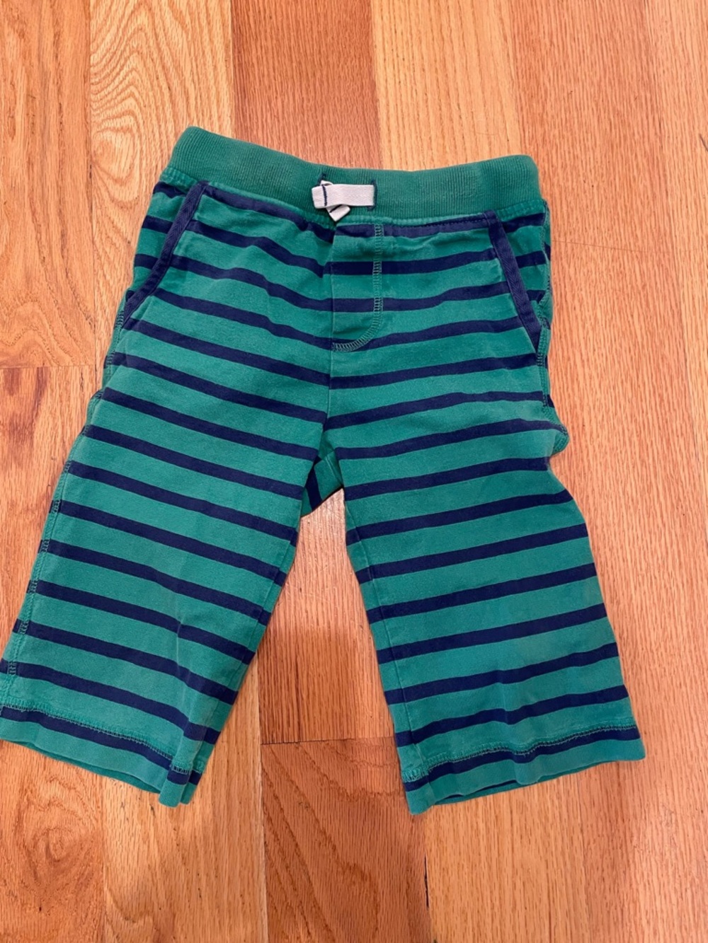 Mini Boden baggie shorts